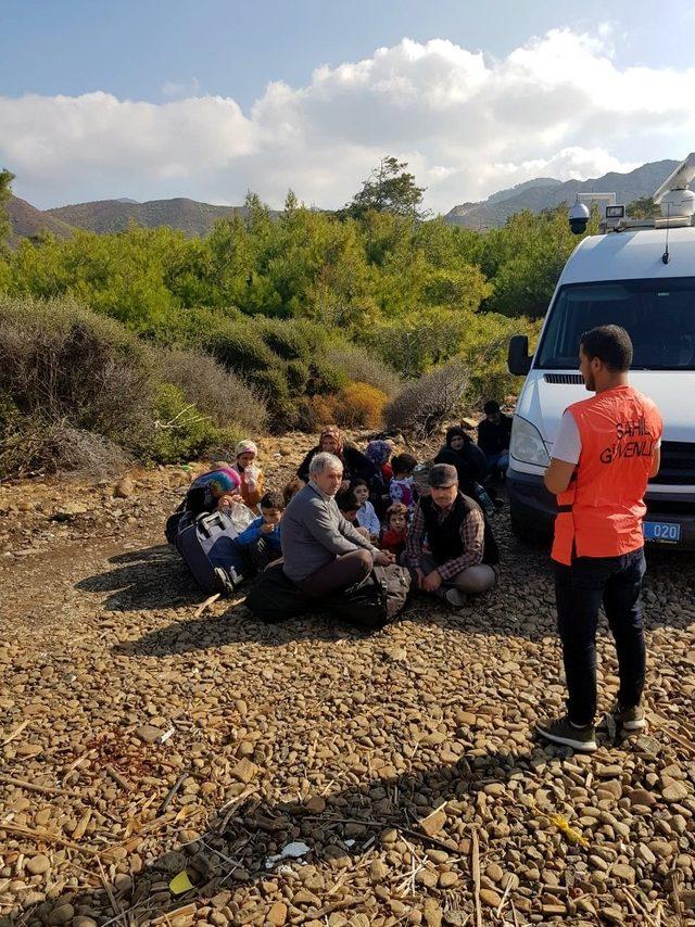 Muğla’da 62 göçmen ve bir organizatör yakalandı