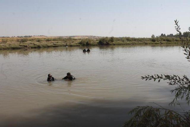 Dicle Nehri’ne atladığı iddia edilen şahıs İzmir’de bulundu