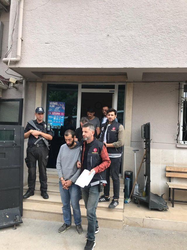 Mustafakemalpaşa’da 4 kilogram uyuşturucu ele geçirildi