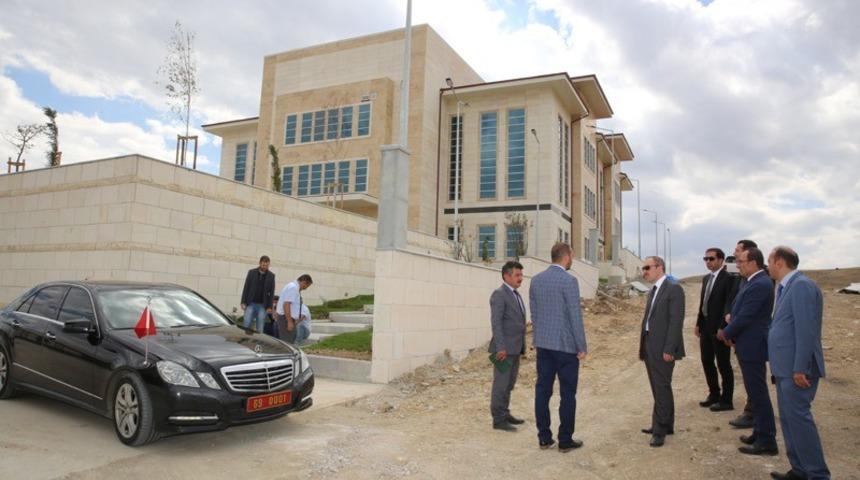 Vali Epcim, 112 Acil &Ccedil;ağrı Merkezinde incelemelerde bulundu