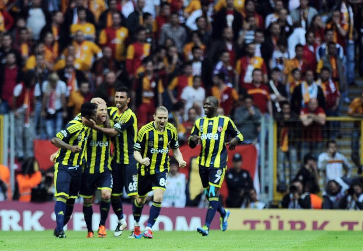 Alex de Souza'dan derbi paylaşımı G3