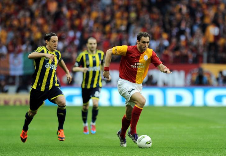 Alex de Souza'dan derbi paylaşımı G4