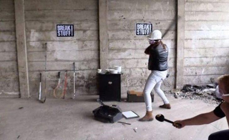 Çin ve Hollanda'dan sonra şimdi Türkiye'de! Stres odasında kırıp dökmek serbest G1