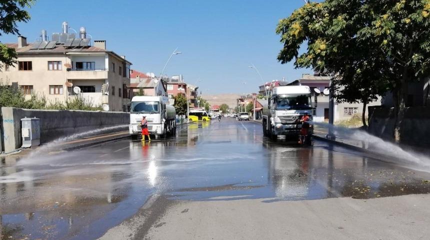 Van B&uuml;y&uuml;kşehir Belediyesinden temizlik seferberliği