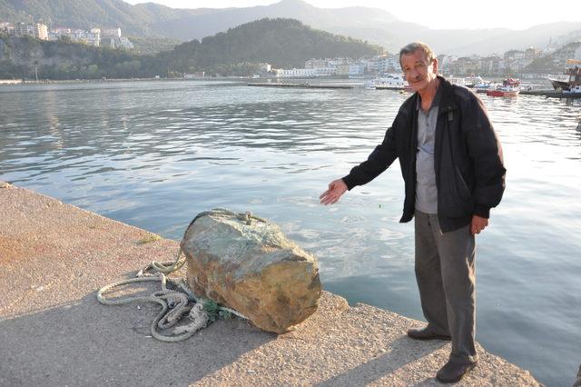 Denizden çıkan kaya için 'meteor' iddiası