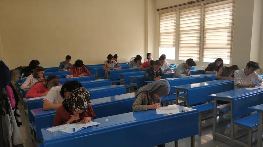 Emet’te ’Üniversiteye giriş deneme sınavı’ yapıldı
