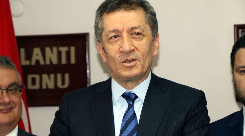 Bakan Selçuk'dan İstanbul'daki deprem sonrası açıklama