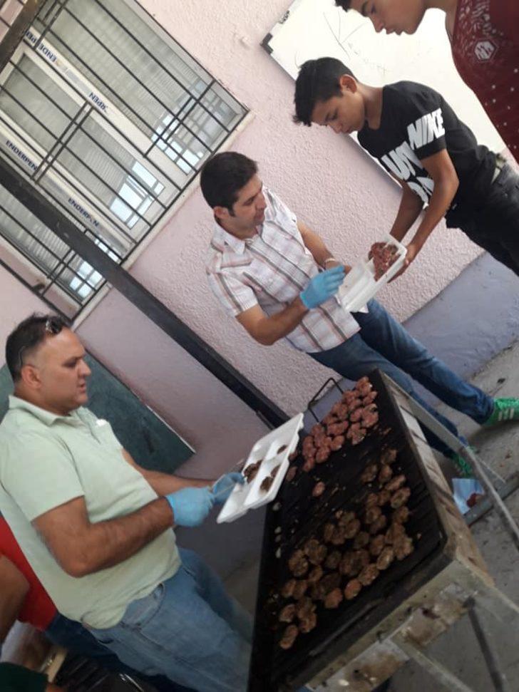 Çocuklar devamsızlık yapmasın diye Muhtar ocak başına geçti G5