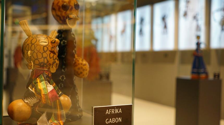 Kukla m&uuml;zesi a&ccedil;ıldı! Hem &uuml;rk&uuml;t&uuml;c&uuml; hem de eğlenceli kuklalar