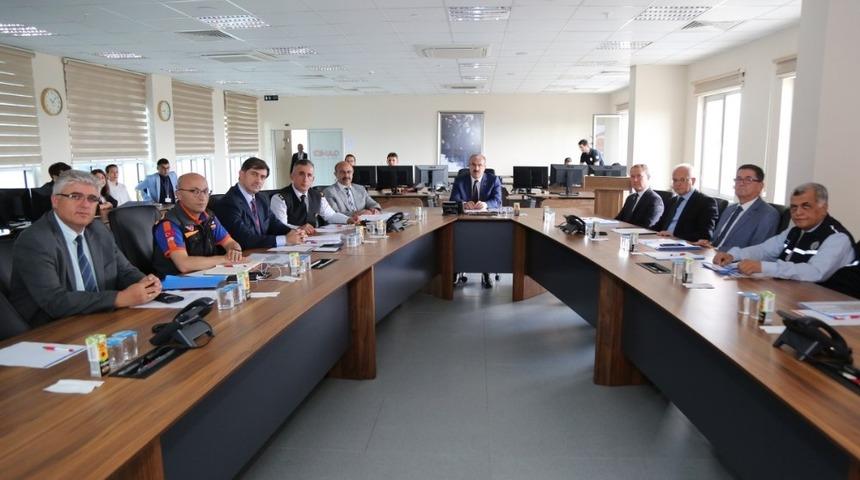 Tamer Yiğit: "6 ayda 165 bin çağrı cevaplandırıldı"