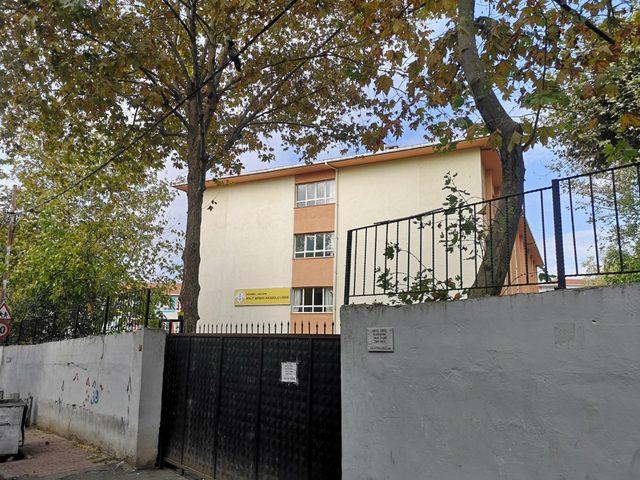 Hasar nedeniyle incelenen Maltepe Halit Armay Anadolu Lisesi havadan g&ouml;r&uuml;nt&uuml;lendi 2