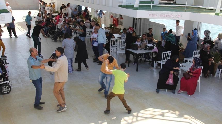 Engelli vatandaşlar Bozova’ya çıkarma yaptı