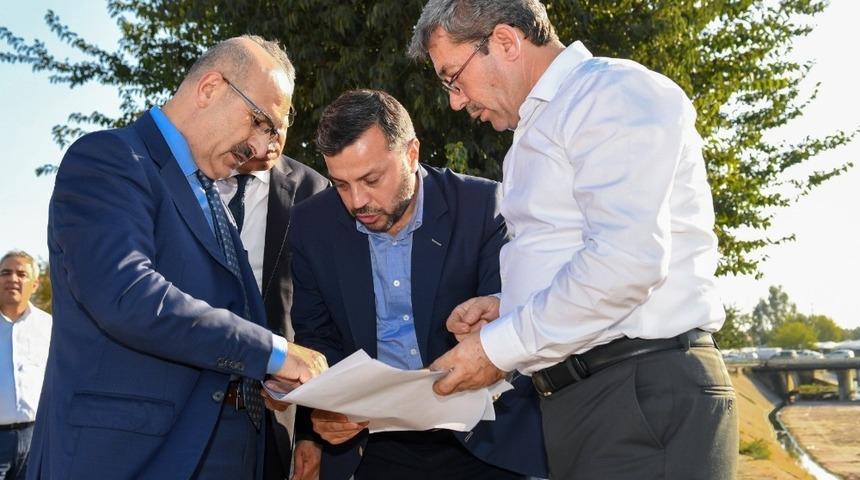 Vali Demirtaş, Yüreğir’de incelemelerde bulundu