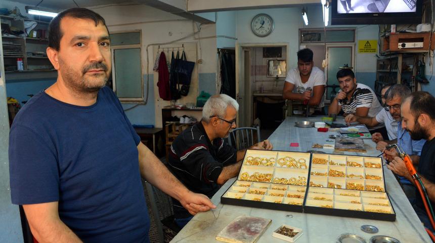 Altında ayar vurgunu