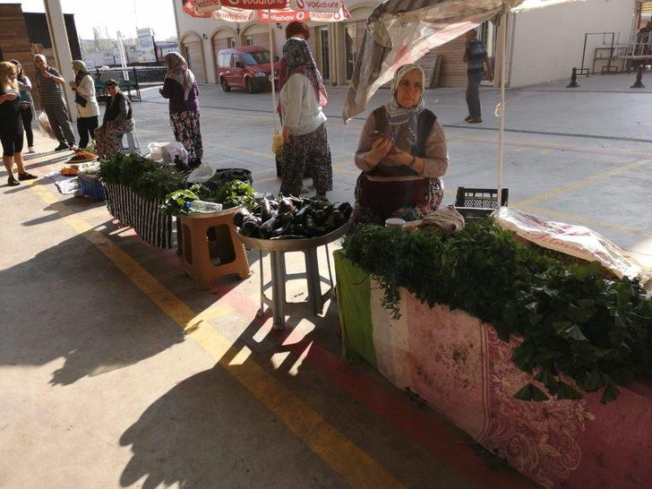 Salihli’de ’Üretici Pazarı’ açıldı G4