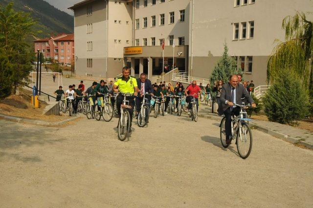 Akşehir’de “Pedalını Kitap İçin Çevir” etkinliği