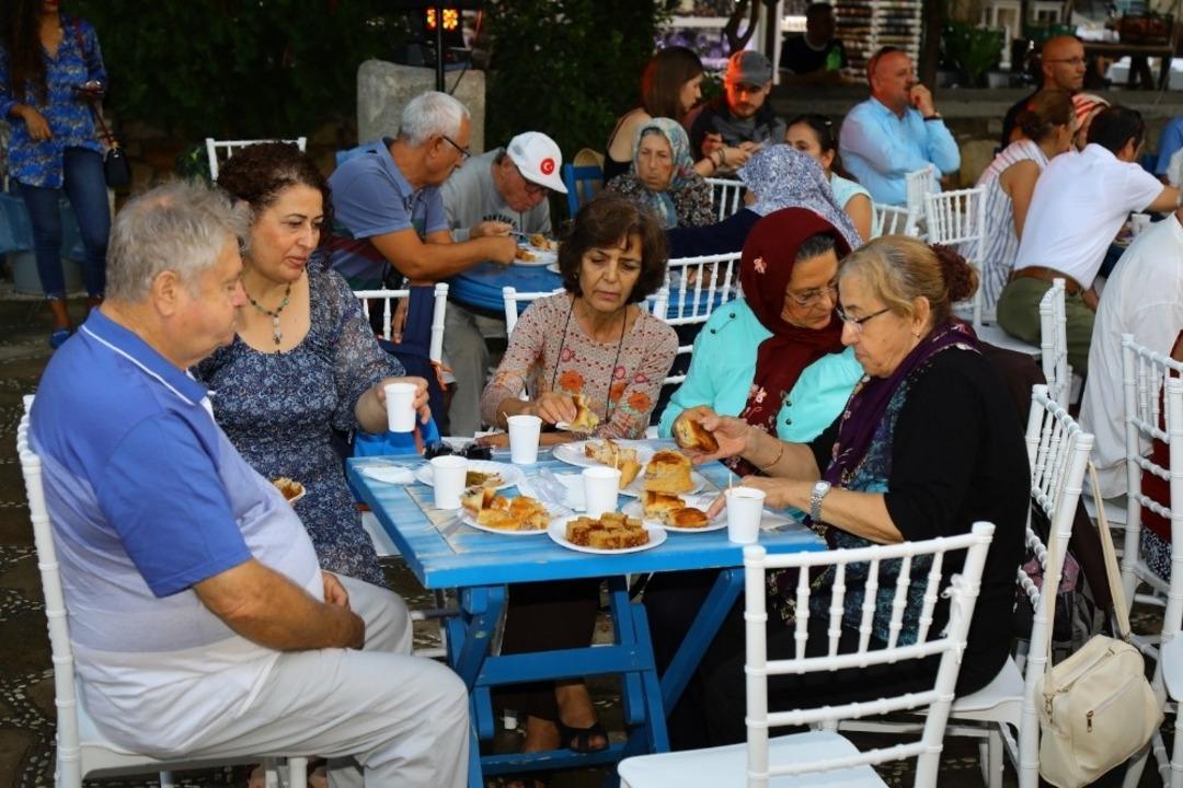 Giritliler Side&rsquo;de buluştu