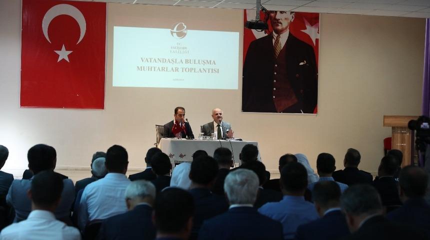 Vali &Ccedil;akacak, Mihalgazi il&ccedil;e muhtarlarının istek ve taleplerini dinledi