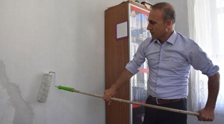 Tüm öğretmenlere örnek! Hem müdür hem öğretmen hem de hizmetli G3