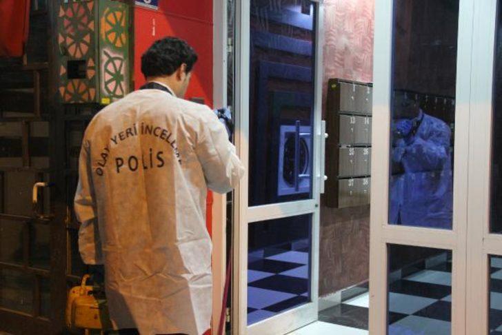 Genç kızı asansör boşluğuna böyle itti! Görüntüler ortaya çıktı G4