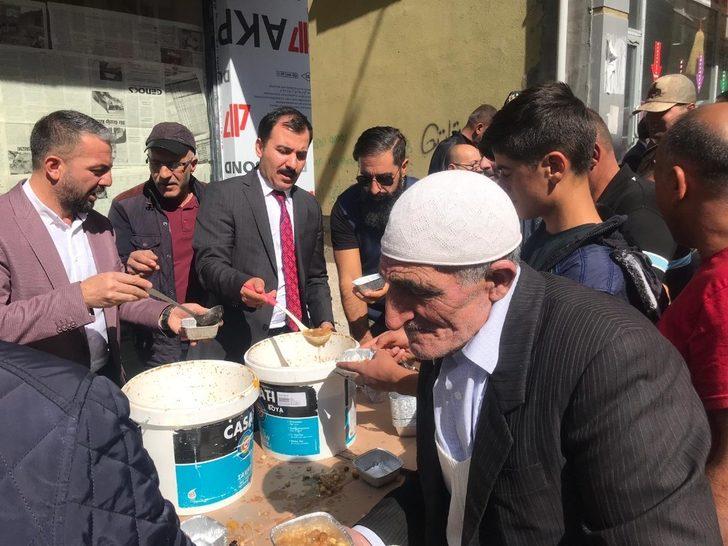 Sarıkamış esnafından aşure ikramı G3