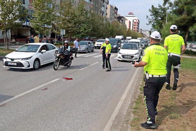 İki kardeşin ağır yarandığı kazada, sürücü hamile eşini sakinleştirmeye çalıştı