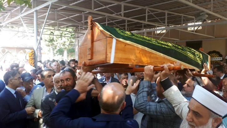 AK Partili eski milletvekili Ali Aydınlıoğlu babasını kaybetti G1