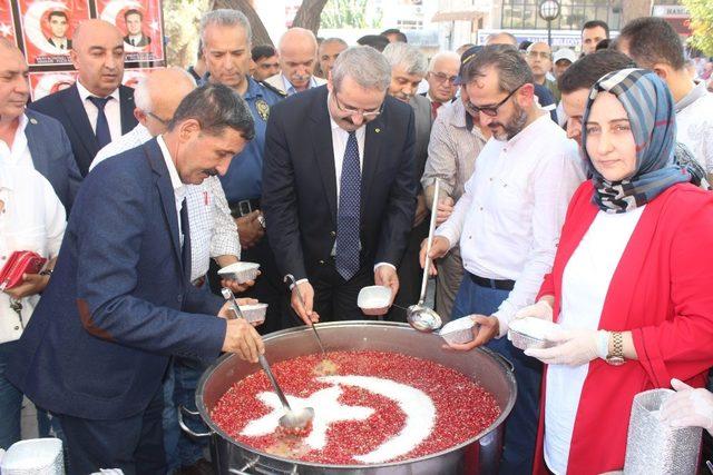 Şehit Ailelerinden aşure hayrı