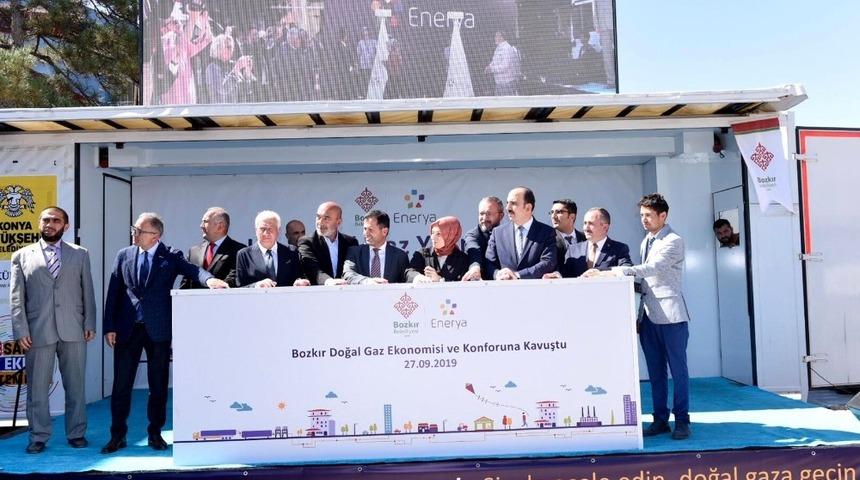 Bozkır doğalgaza kavuştu