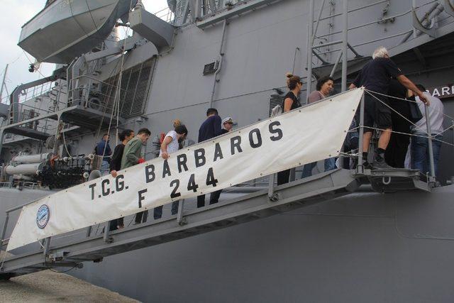 TCG Barbaros F 244 gemisi Sinop Limanı’nda