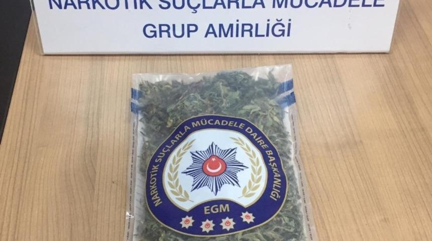 Kuşadası polisinden uyuşturucu operasyonu