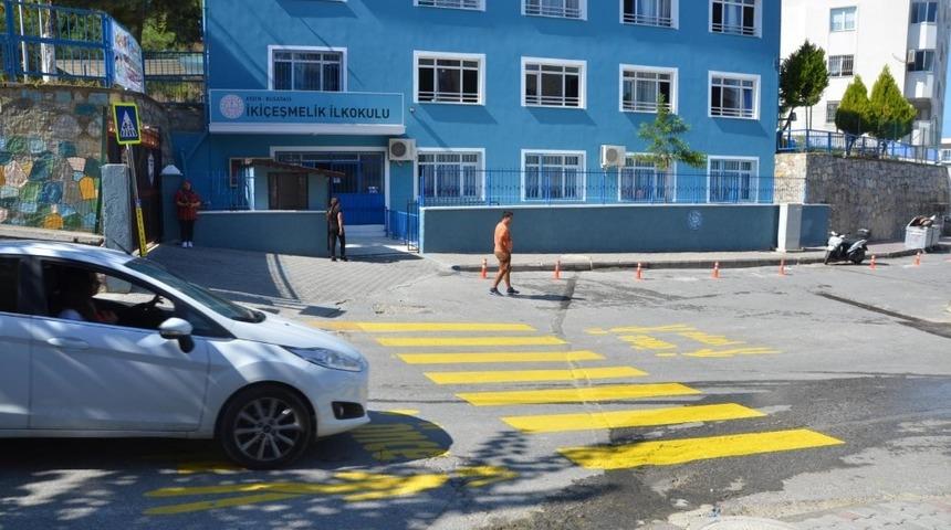 Aydın B&uuml;y&uuml;kşehir Kuşadası&rsquo;nda &ldquo;&Ouml;nce Yaya&rdquo; dedi