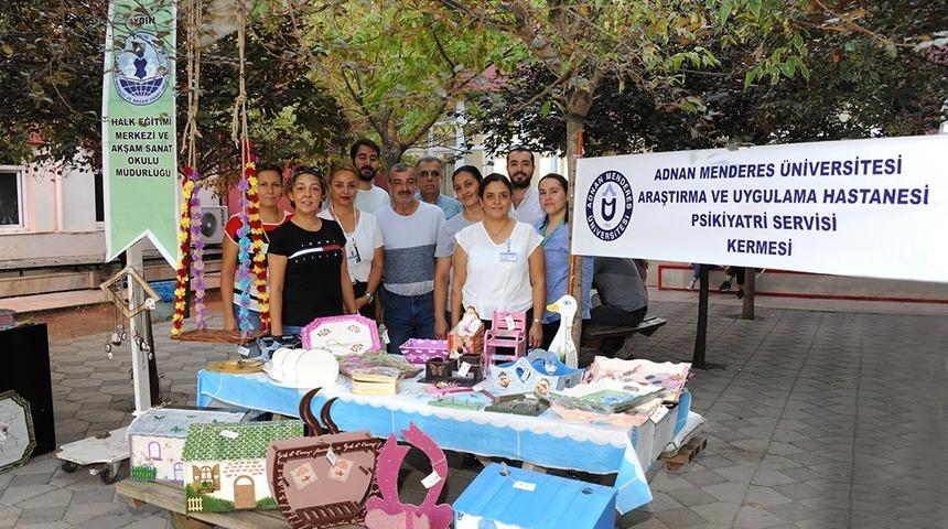 Psikiyatri Servisi Hastalarının &Uuml;r&uuml;nleri ile Kermes D&uuml;zenlendi