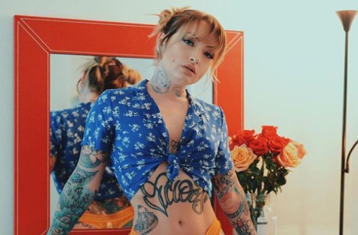 Kullanılmış i&ccedil; &ccedil;amaşırlarını satan Vany Vicious, servet kazanıyor!