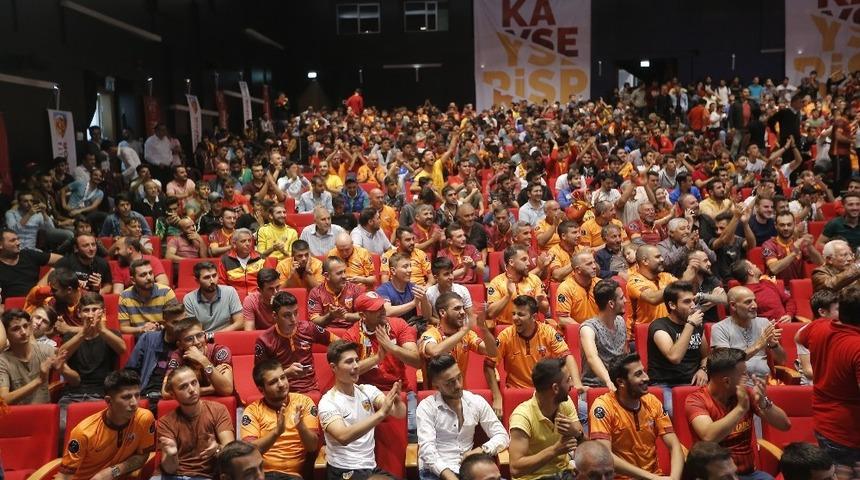 Kapalı Kale Taraftarlar Derneği&rsquo;nden Kayserispor&rsquo;a destek