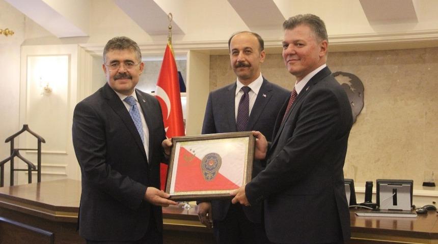 Şanlıurfa Emniyetinde devir teslim t&ouml;reni