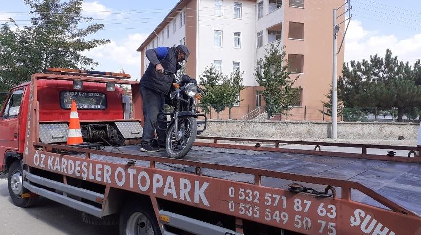 Şuhut’ta tescilsiz motosikletler toplanıyor