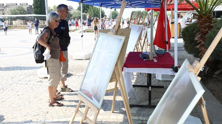 PA&Uuml; Prof. Dr. Fuat Sezgin anısına sergi d&uuml;zenledi