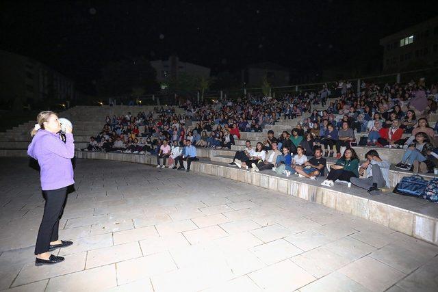 PAÜ’ye yeni başlayan öğrencilere uyum eğitimi