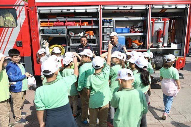 Başkan Kibar, öğrencilerle ’İtfaiyeciler Haftası’nı kutladı