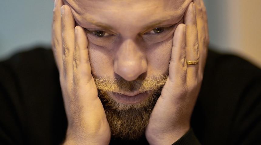 Siyaset insan sağlığına zarar veriyor! Her 5 kişiden 1'i...