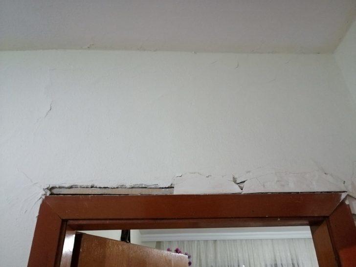 Bağcılar'da bir binada çatlaklar tespit edildi G4