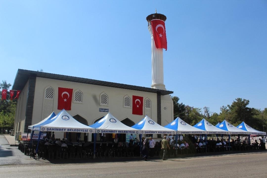 &Ccedil;amlıca Camii ibadete a&ccedil;ıldı