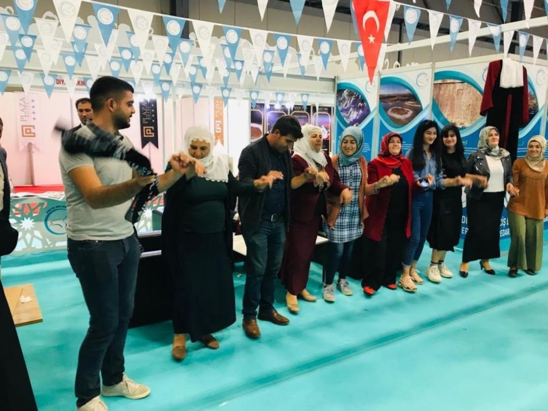 Erciş Belediyesi&rsquo;nin standına yoğun ilgi