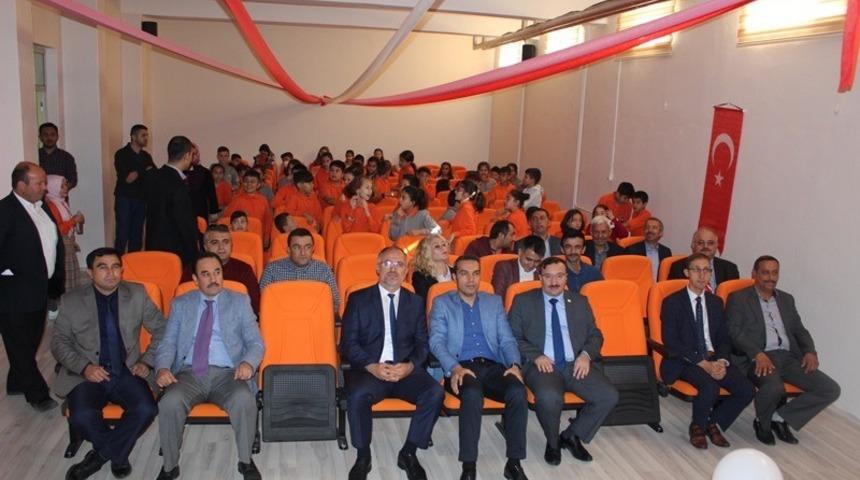 Konferans salonu t&ouml;renle hizmete a&ccedil;ıldı