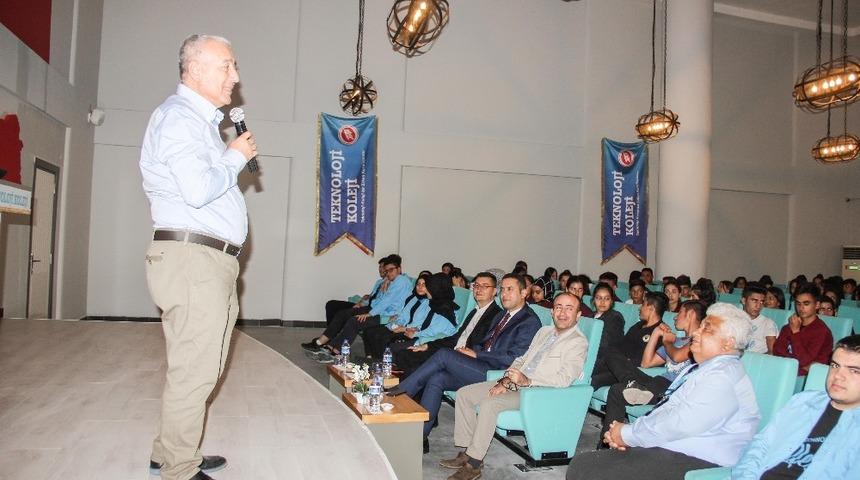 AOSB, &ouml;ğrencilerle sanayici arasında k&ouml;pr&uuml; kuruyor