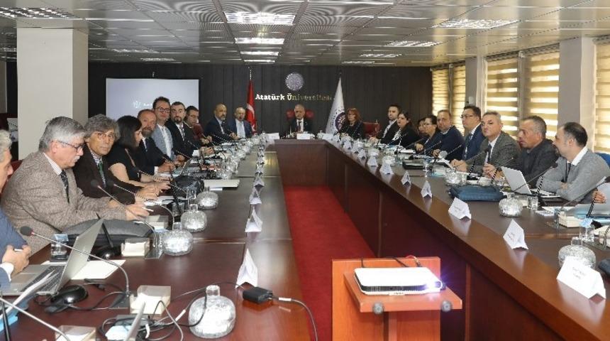 Rekt&ouml;r &Ccedil;omaklı 6550 değerlendirme paneline başkanlık yaptı