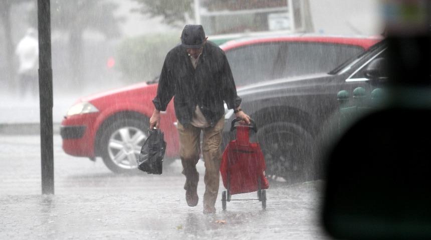 Doğu&rsquo;da sağanak yağış uyarısı