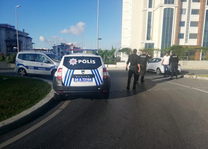 Avcılar’da şüpheli araç alarmı! Polis ateş ederek durdurdu G4