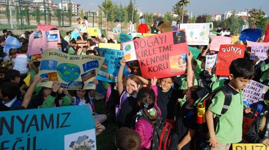 Nesibe Aydın’dan, küresel iklim değişikliği eylemlerine büyük destek